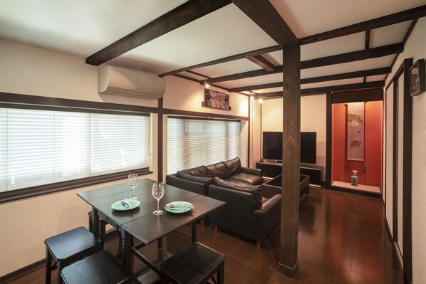 Traditional-Haus (Japanese Style) | Wohnbereich