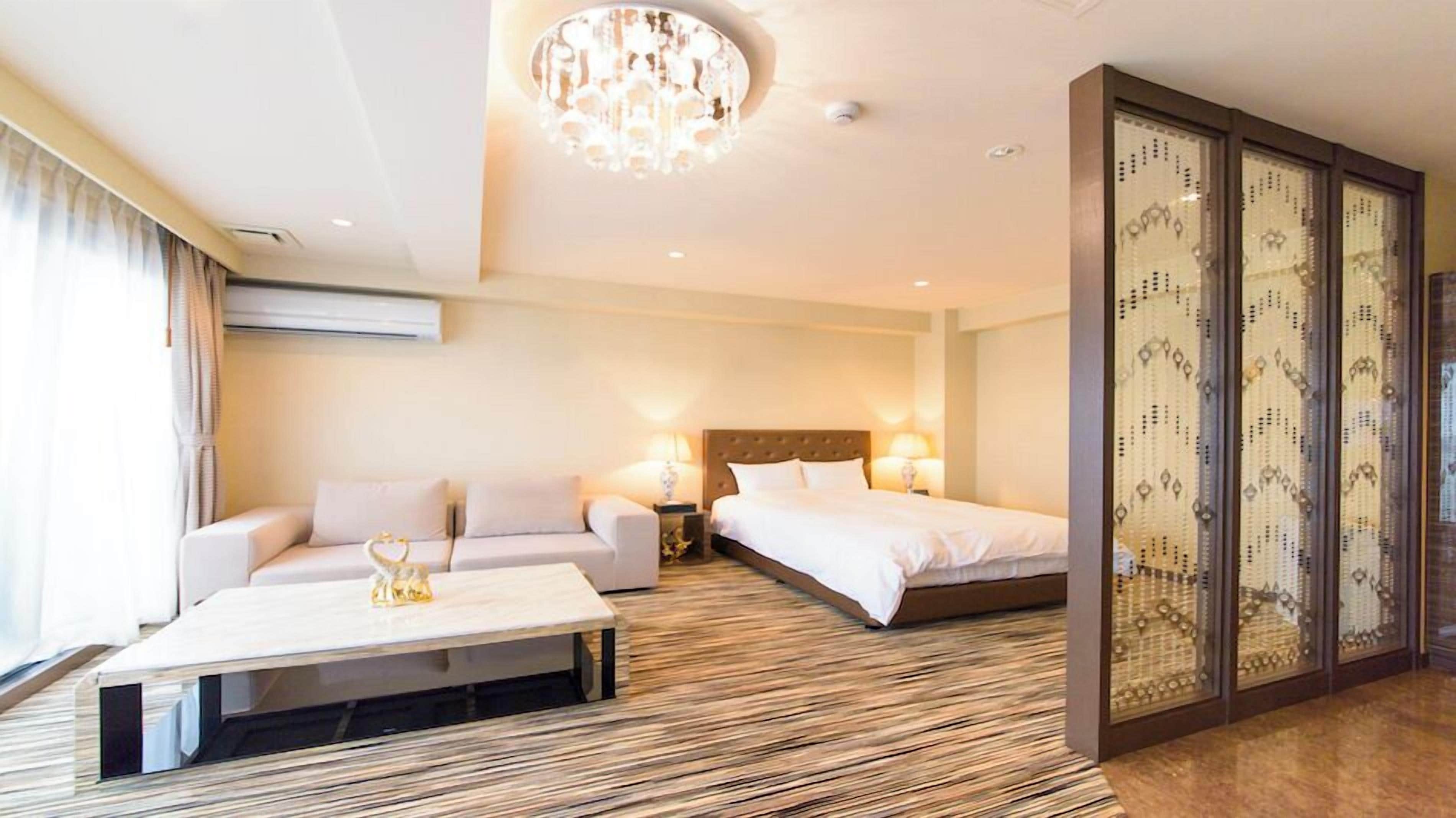Luxe beddengoed, donzen dekbedden, verduisterende gordijnen