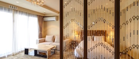Premium Room, 1 Double Bed, Balcony | Premium bedding, down comforters, blackout drapes, iron/ironing board