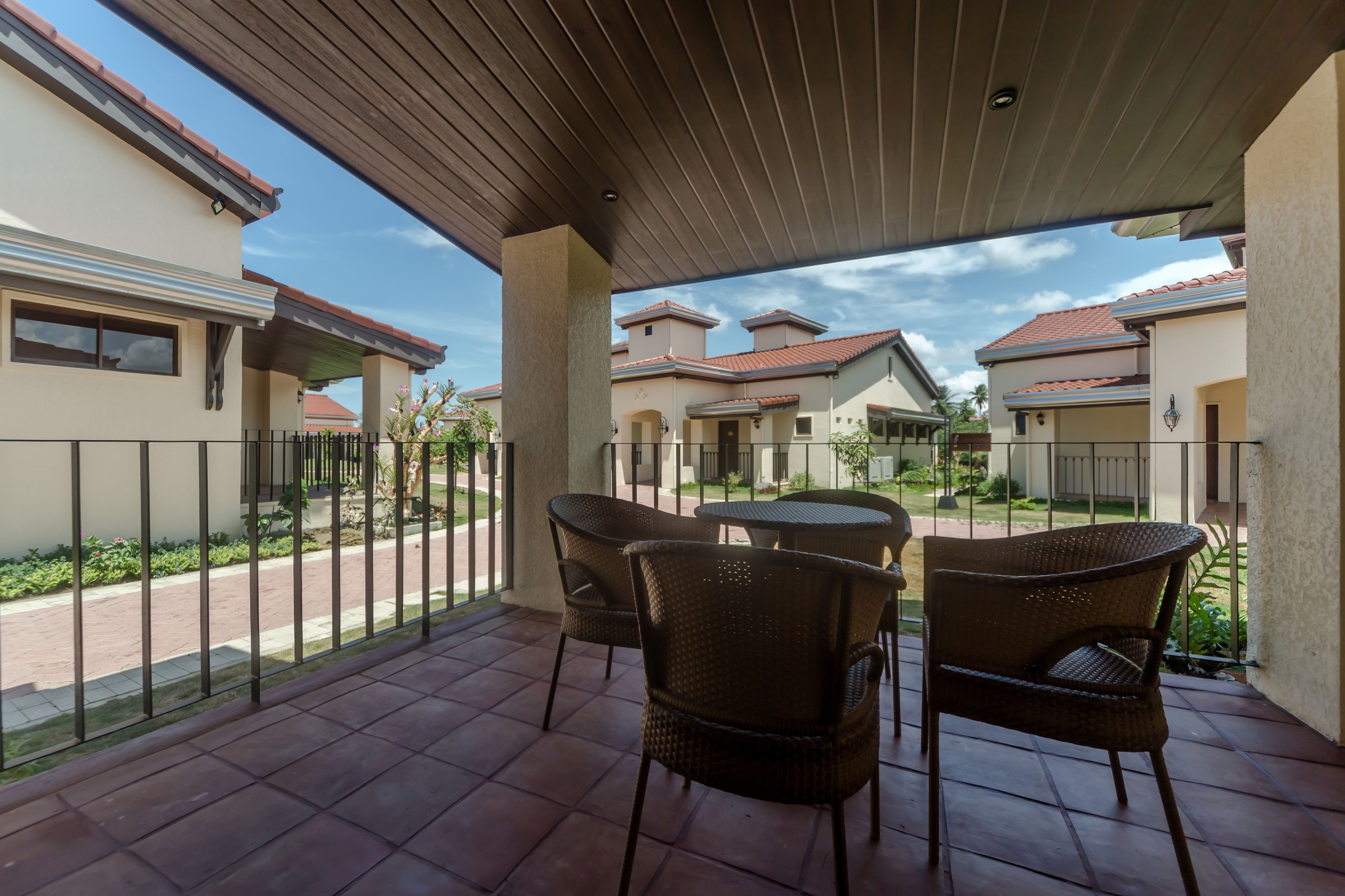 suite, 1 king bed, garden view, garden area | garden view