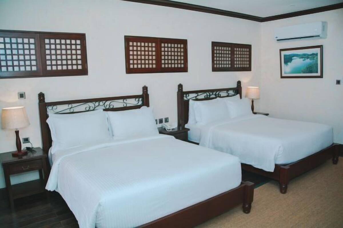 Hypo-allergenic bedding available, minibar, in-room safe, desk
