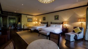 Suite, uitzicht op lagune | 1 slaapkamer, hypoallergeen beddengoed, een minibar