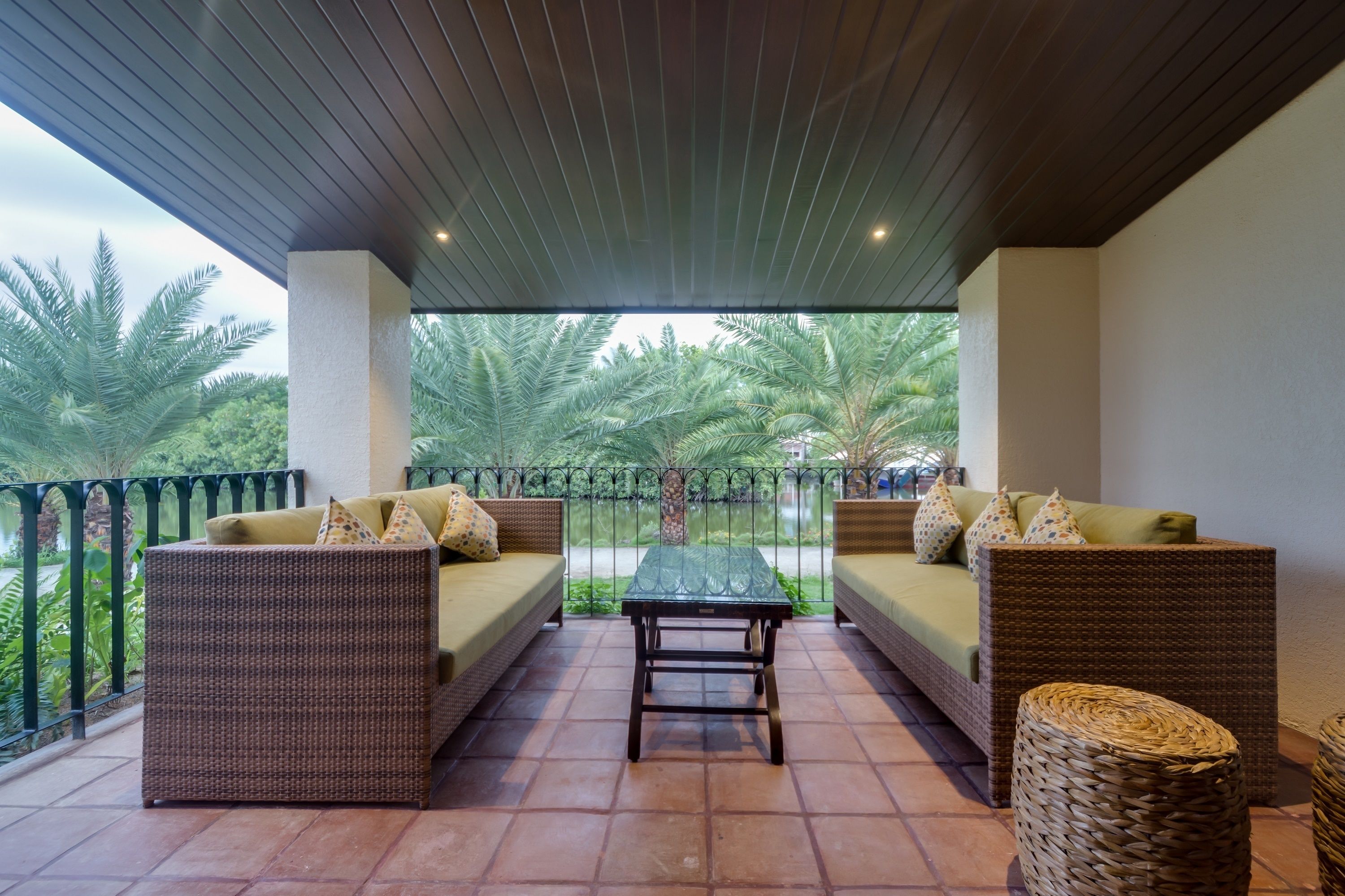 executive suite | terrace/patio