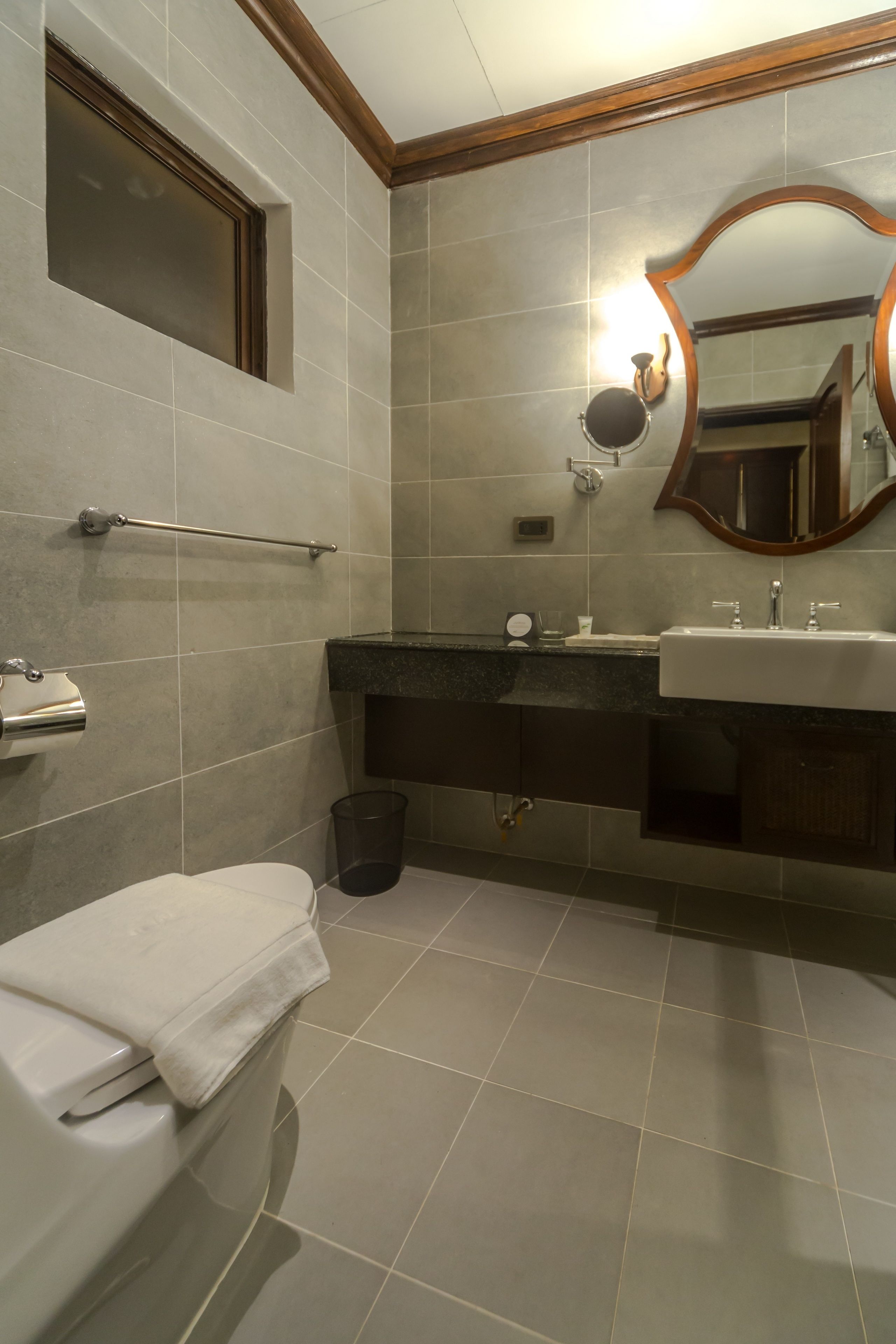 garden view suite | bathroom | shower, rainfall showerhead, free toiletries, bathrobes