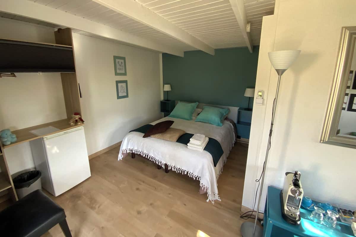 Comfort Bungalow (1) | 1 bedroom, in-room safe, soundproofing, free WiFi