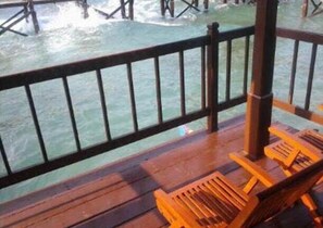 Standardzimmer (Floating- Free round trip boat transf) | Terrasse/Patio