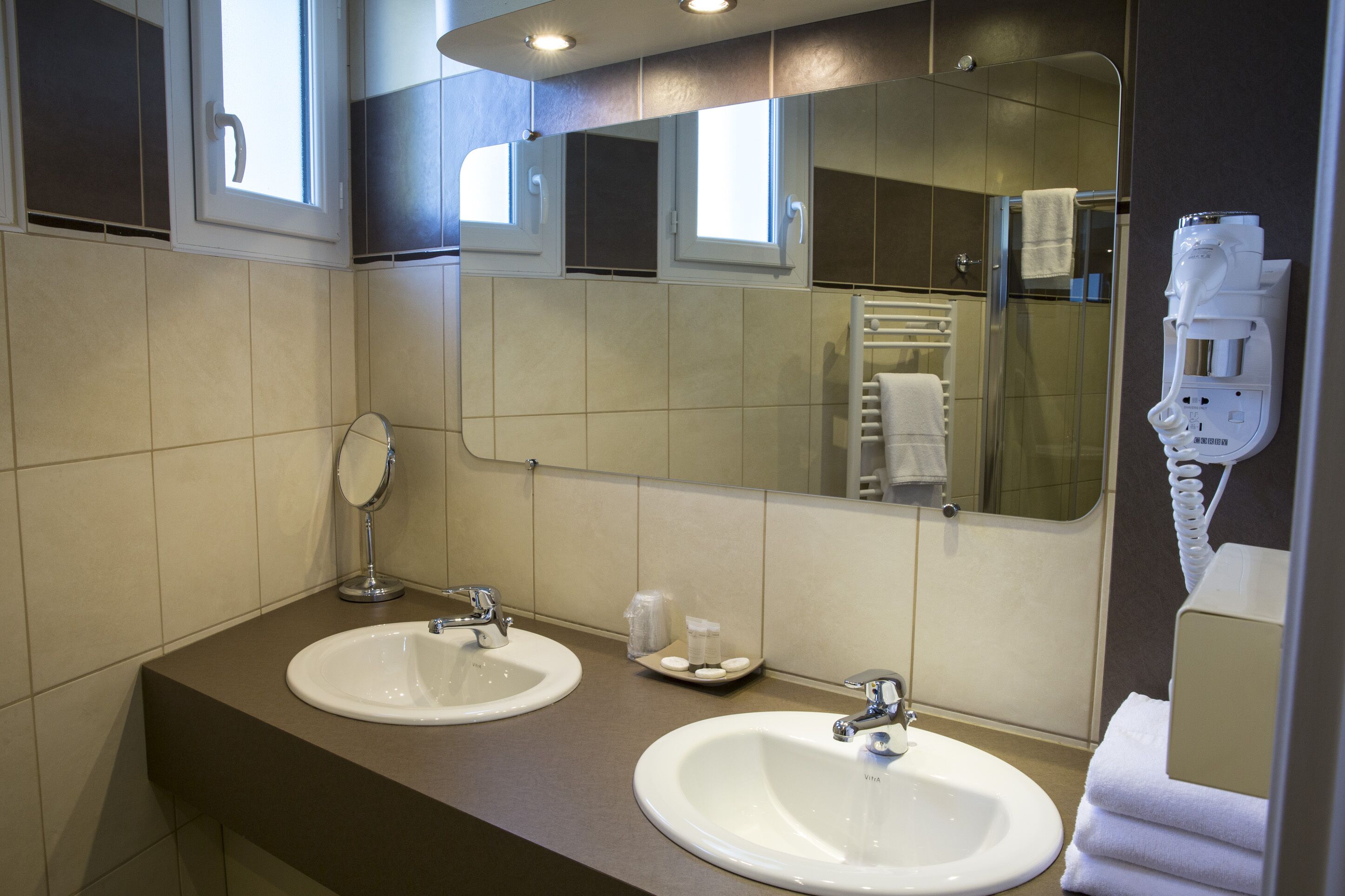 suite | bathroom | free toiletries, hair dryer, towels, soap