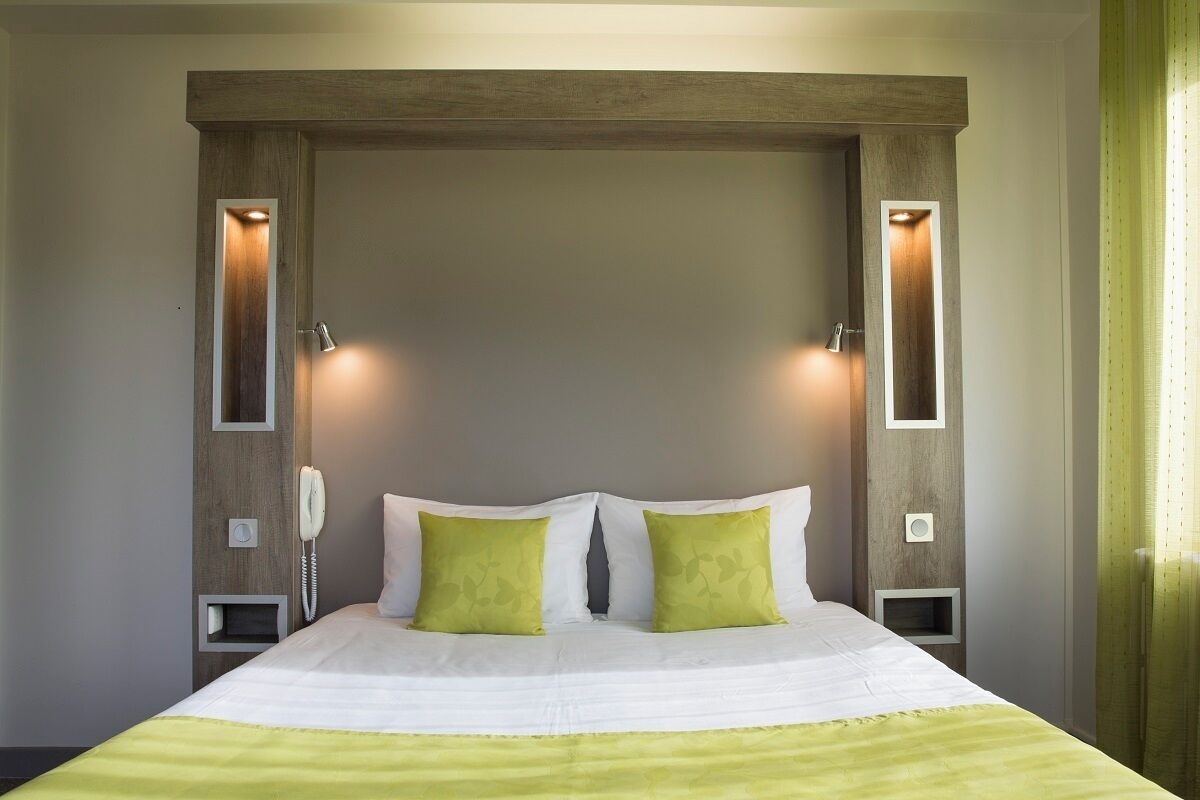 Premium bedding, in-room safe, individually decorated, desk