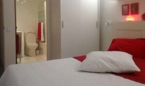2 habitaciones, ropa de cama de alta calidad y camas con efecto memoria
