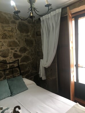 Camas plegables/adicionales, wifi gratis y ropa de cama 