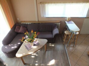 TV - Villa Zveju 29 (Palanga)