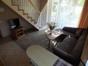 TV - Villa Zveju 29 (Palanga)