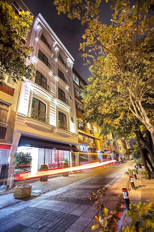 Fachada del alojamiento. Ravvda Hotel Bakırköy