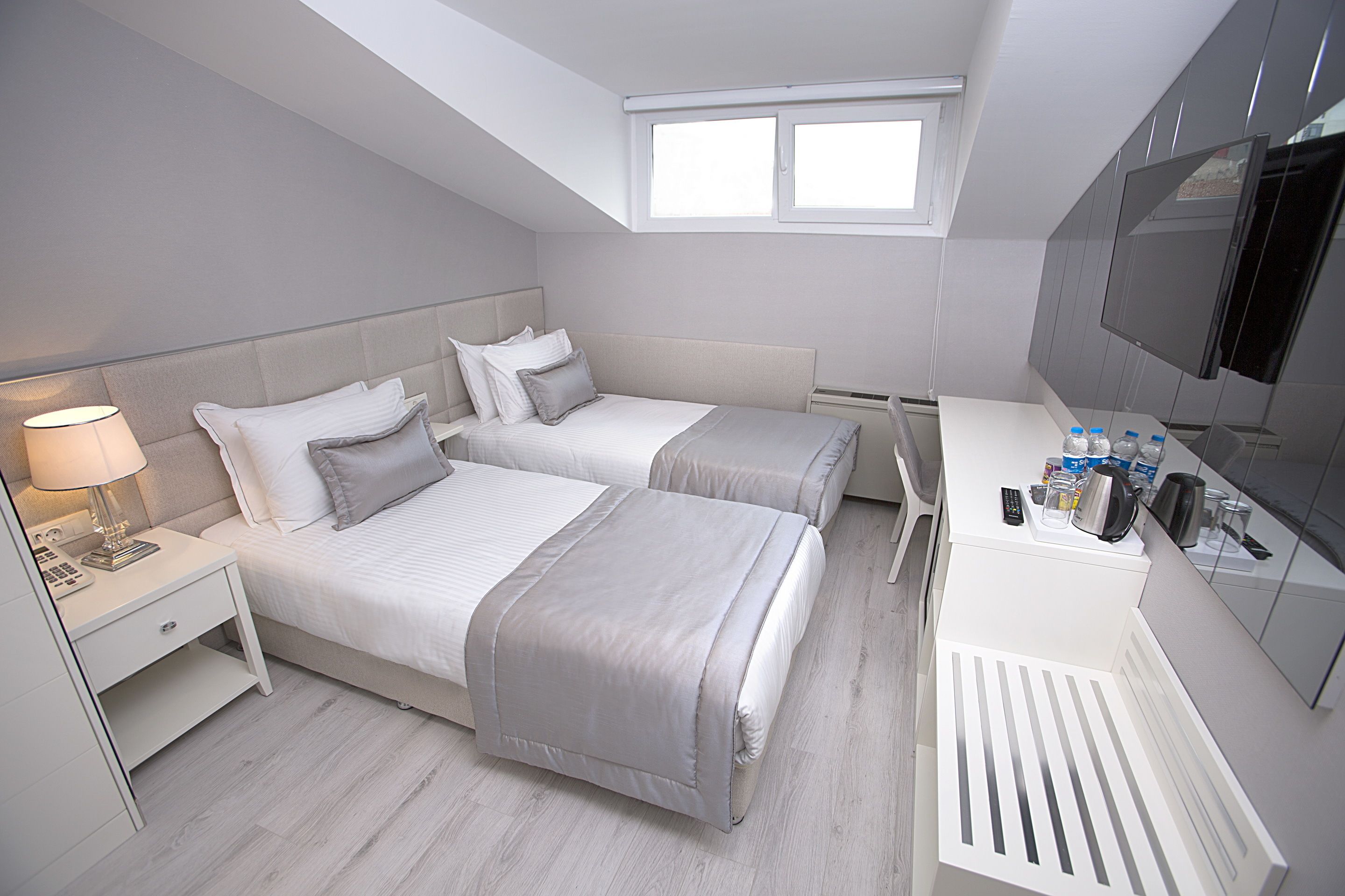 loft, 1 double bed | minibar, in-room safe, soundproofing, iron/ironing board