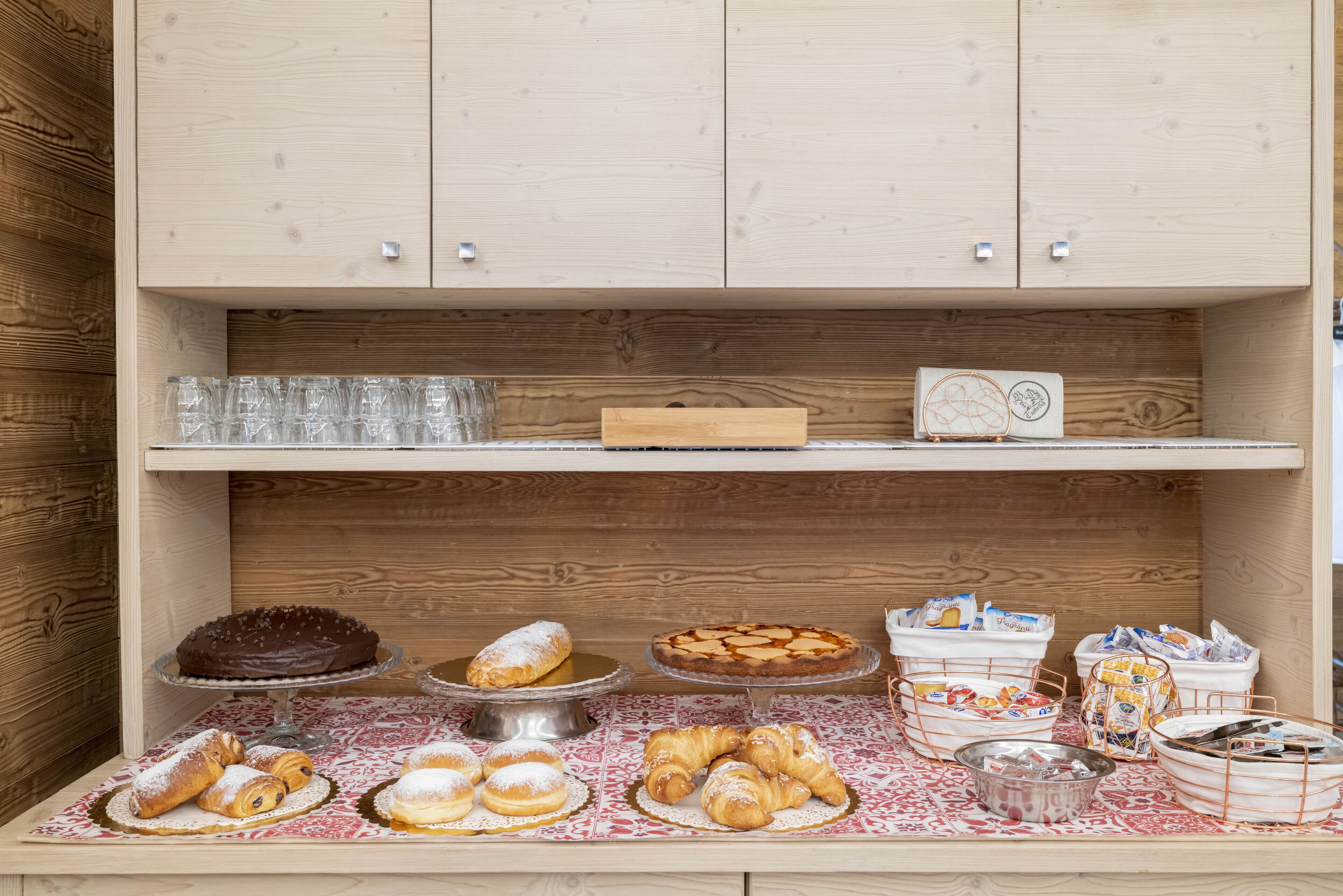 Colazione a buffet inclusa, servita tutte le mattine 