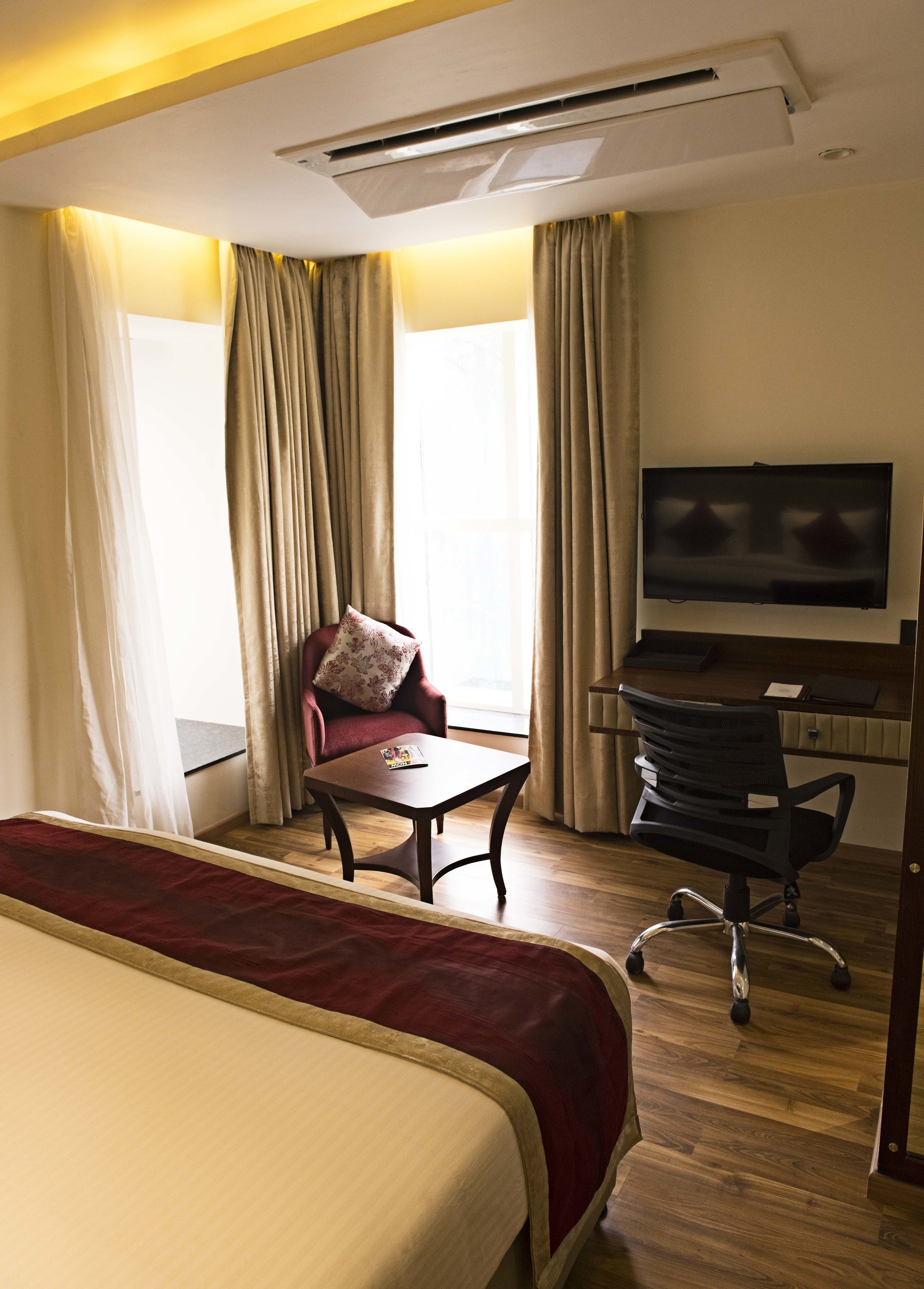 Photo - Connaught Royale