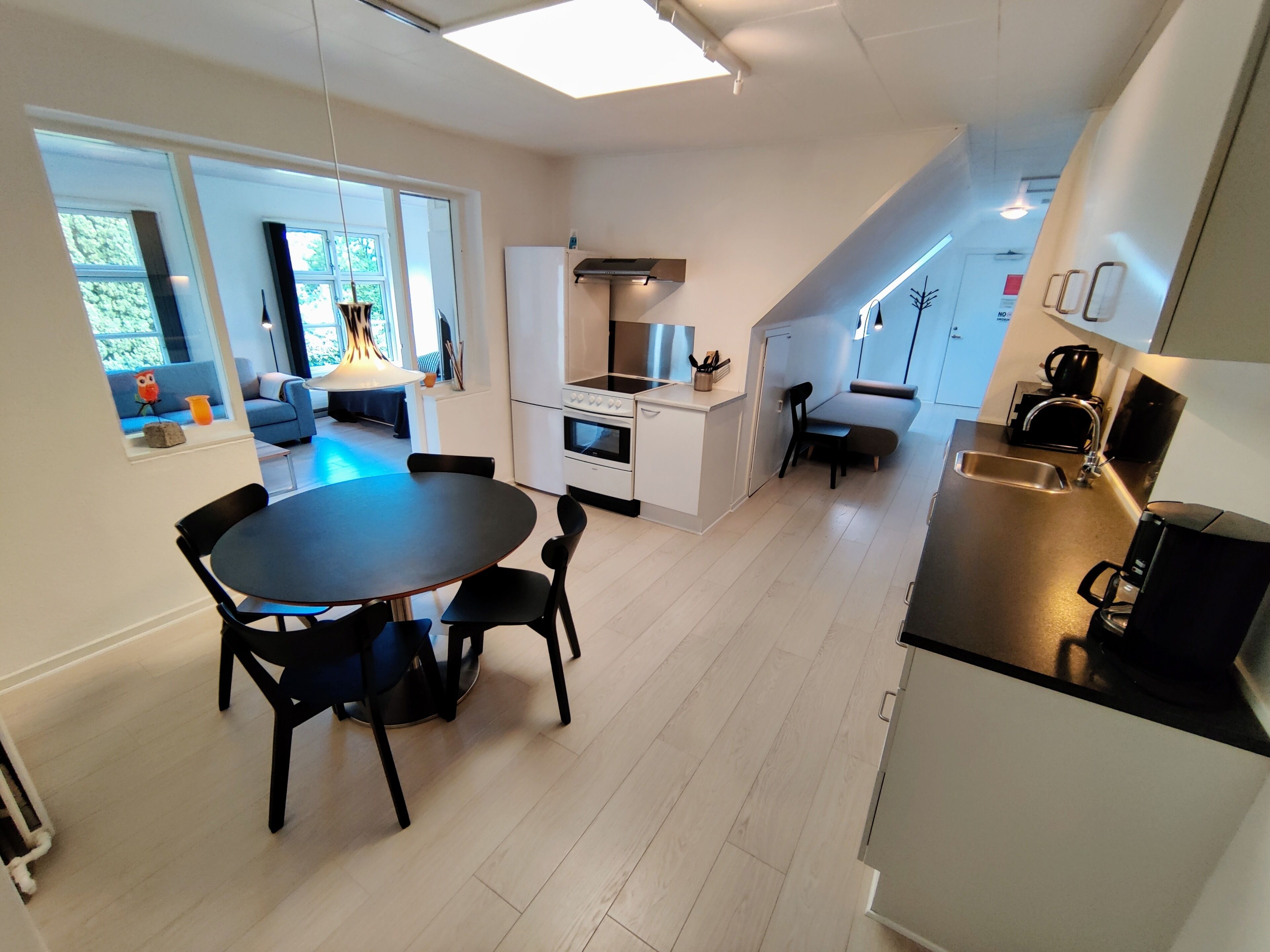 Deluxe-Apartment, 1 Schlafzimmer, Gartenblick | Eigene Küche | Wasserkocher mit Kaffee-/Teezubehör, Wasserkocher, Toaster, Hochstuhl