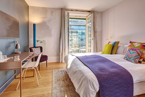 Superior Double or Twin Room | Hypo-allergenic bedding, in-room safe, desk, blackout curtains