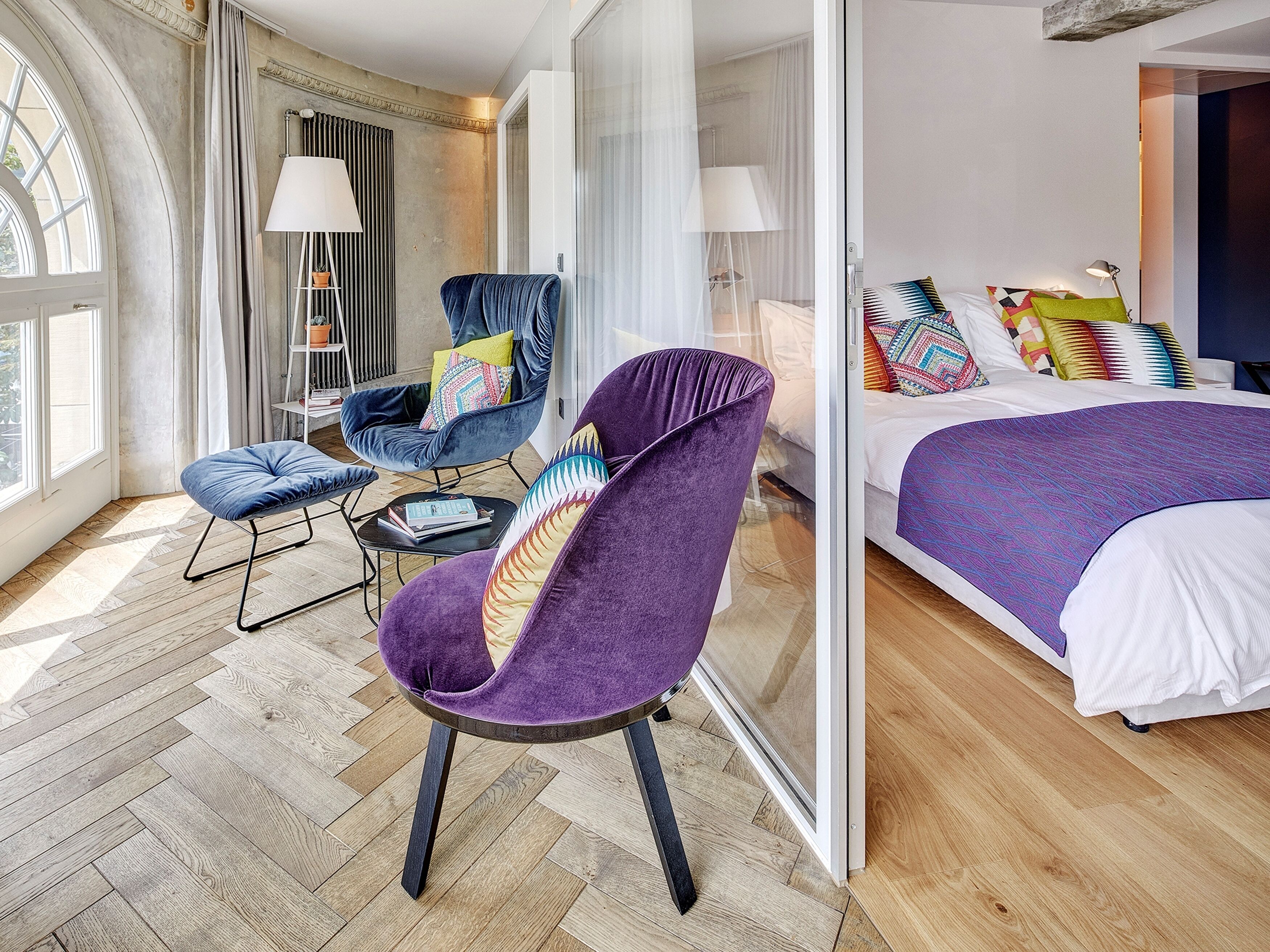 Télévision à écran plat de 40 pouces avec chaînes par câble, télévision