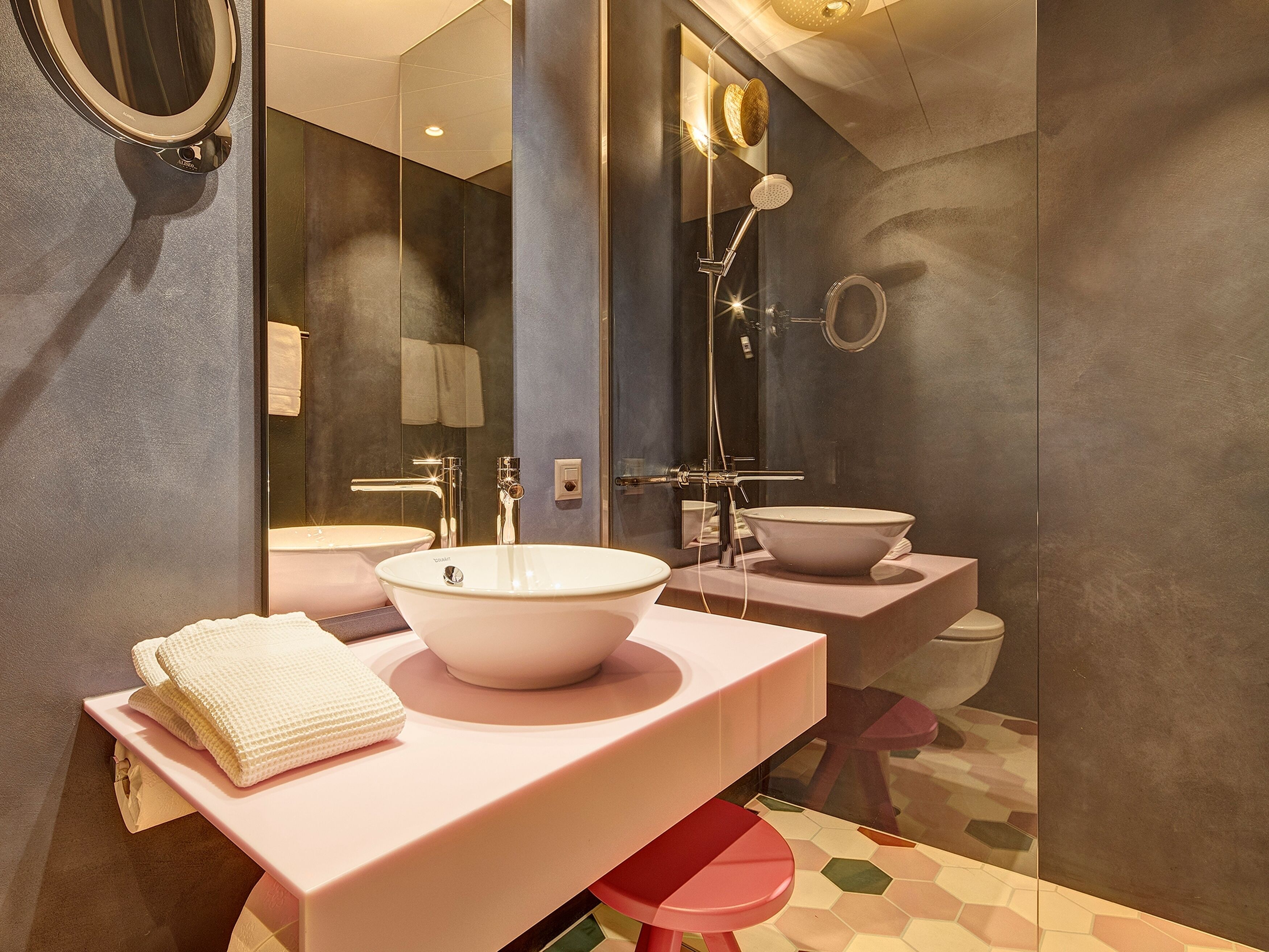 superior medium | bathroom | shower, hair dryer, towels, soap