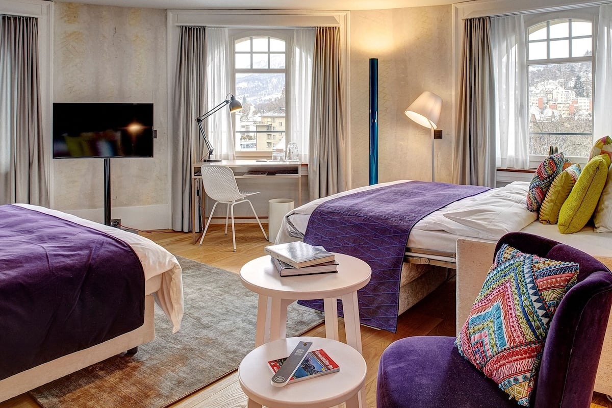 family junior suite | 1 bedroom, hypo-allergenic bedding, in-room safe, desk