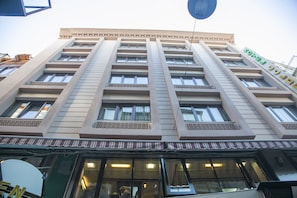 Front of property - Golden Pen Hotel (Istanbul)