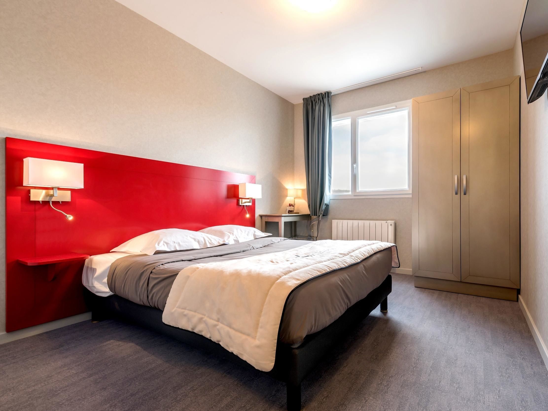 double room | in-room safe, desk, free wifi