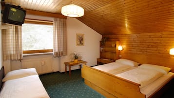 Departamento, 1 habitación (5 Persons) | Ropa de cama de alta calidad y caja de seguridad en la habitación