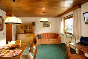 Living area - Residence Panaval (Santa Cristina Val Gardena)