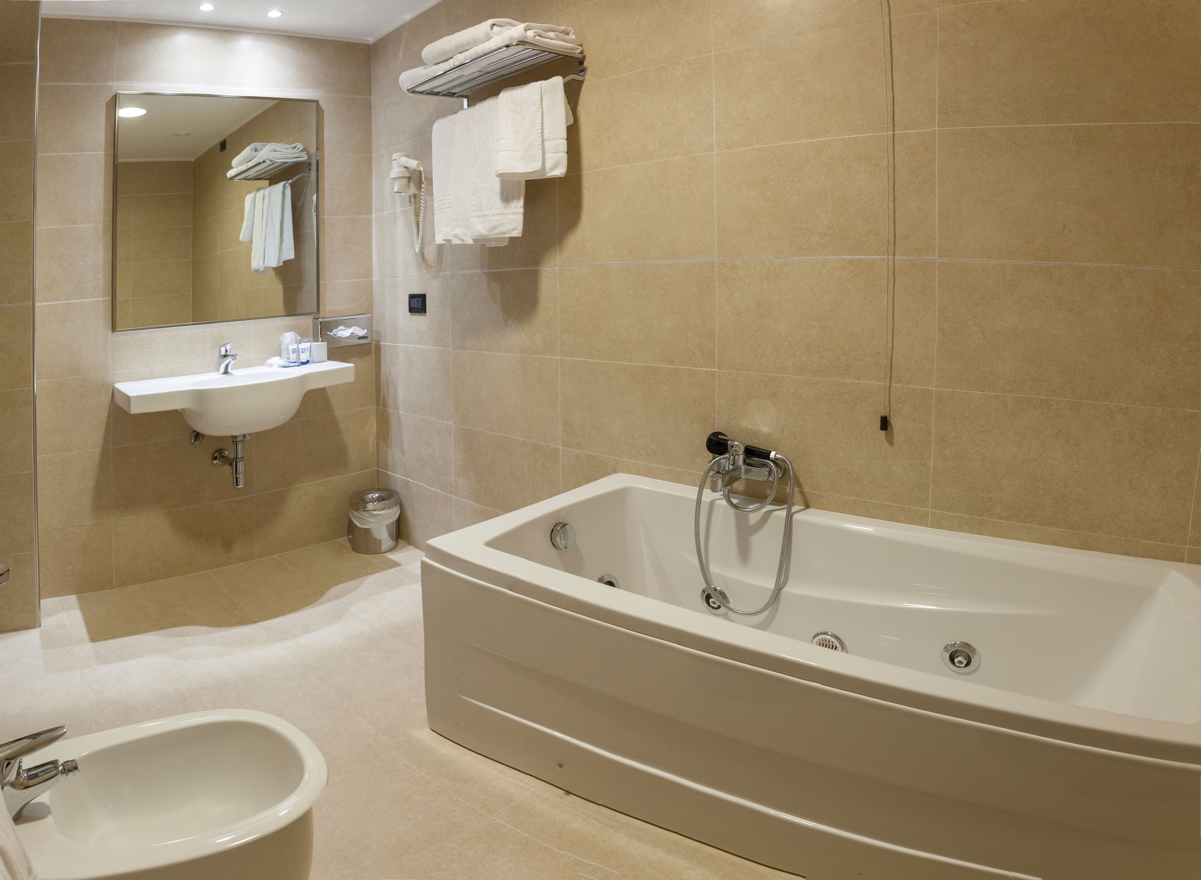 Photo - BV President Hotel