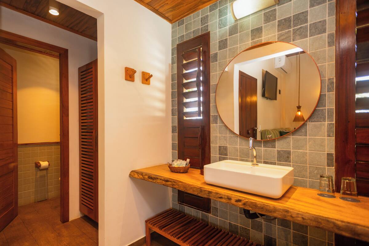 1 bedroom, minibar, in-room safe, blackout curtains