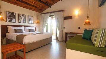 Minibar, caja de seguridad en la habitación y cortinas blackout