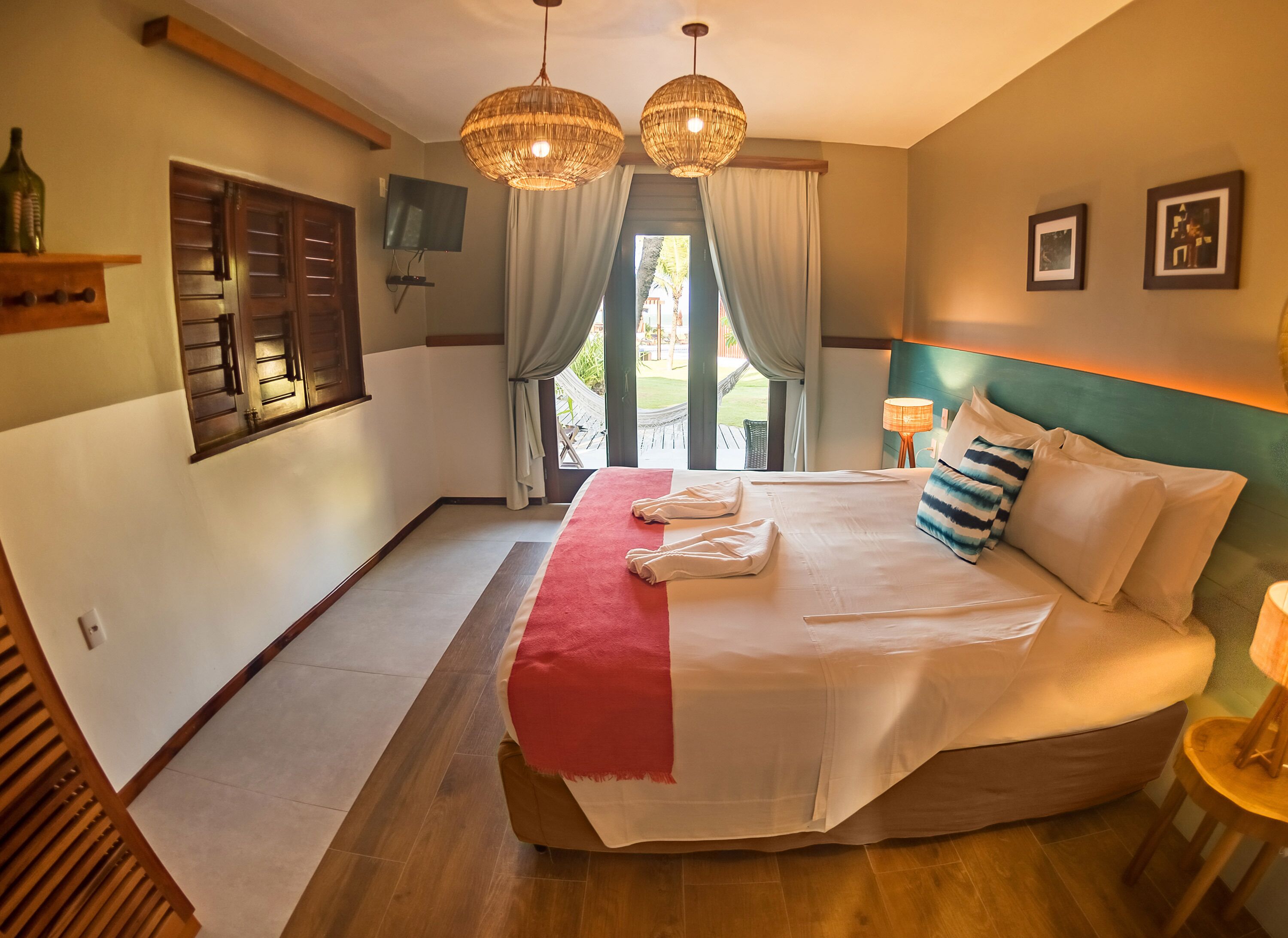 1 bedroom, minibar, in-room safe, blackout curtains