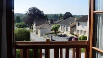 Double Room | Desk, soundproofing, cots/infant beds, free WiFi