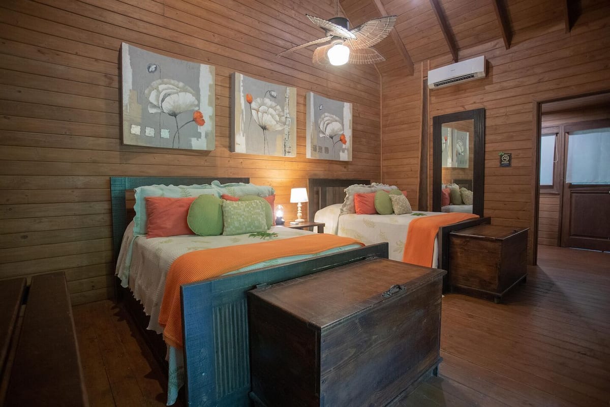 Décoration personnalisée, ameublement personnalisé, draps fournis