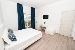 Triple Room, Balcony | Free cots/infant beds, free WiFi