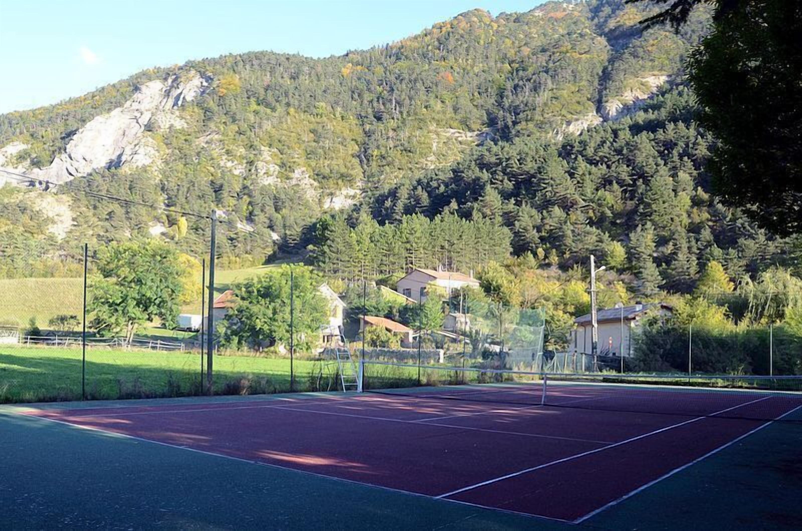 tennis court