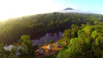 River Cabin | Aerial view