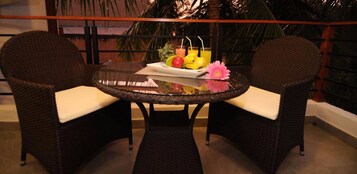 Deluxe Twin Room | Balcony