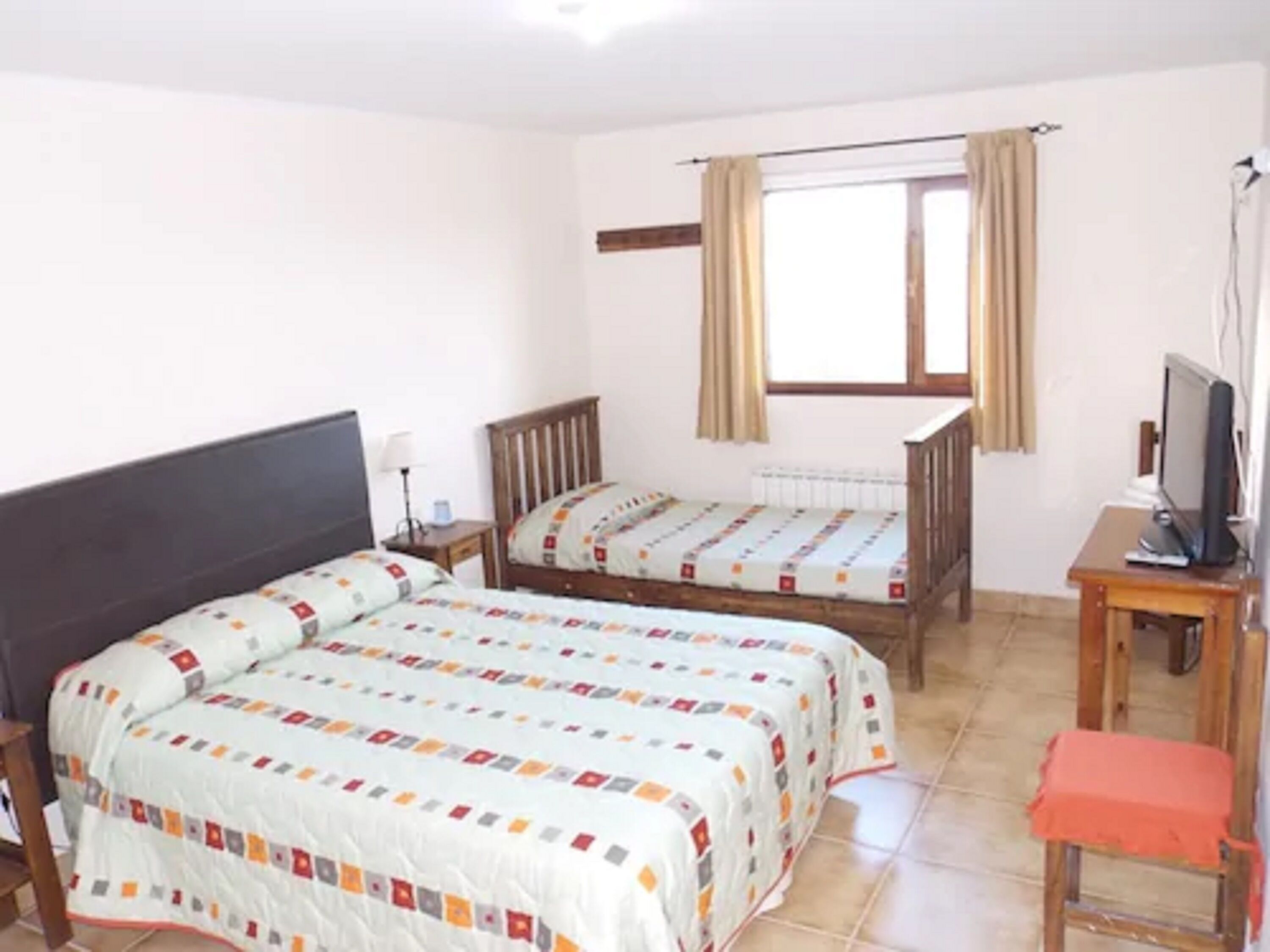 triple room | in-room safe, desk, soundproofing, iron/ironing board