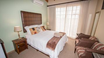 14 bedrooms, in-room safe, individually decorated