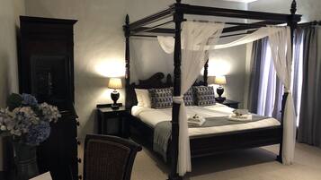 1 bedroom, premium bedding, down duvets, Select Comfort beds
