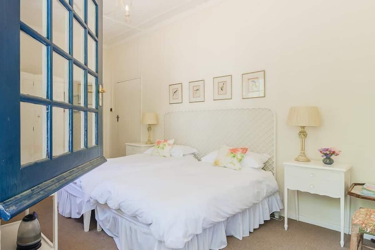 Habitación básica con 1 cama doble o 2 individuales, 1 habitación, no fumadores (En Suite) | 3 dormitorios, ropa de cama de alta calidad, edredones de plumas
