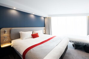 Rom – standard, 1 queensize-seng med sovesofa (Free Hot Breakfast) | Safe på rommet, skrivebord, blendingsgardiner og lydisolert