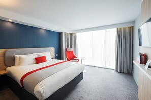 In-room safe, desk, blackout curtains, soundproofing - Holiday Inn Express Stockport by IHG (Stockport)