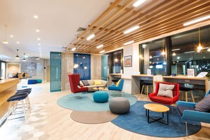 Exterior - Holiday Inn Express Stockport by IHG (Stockport)