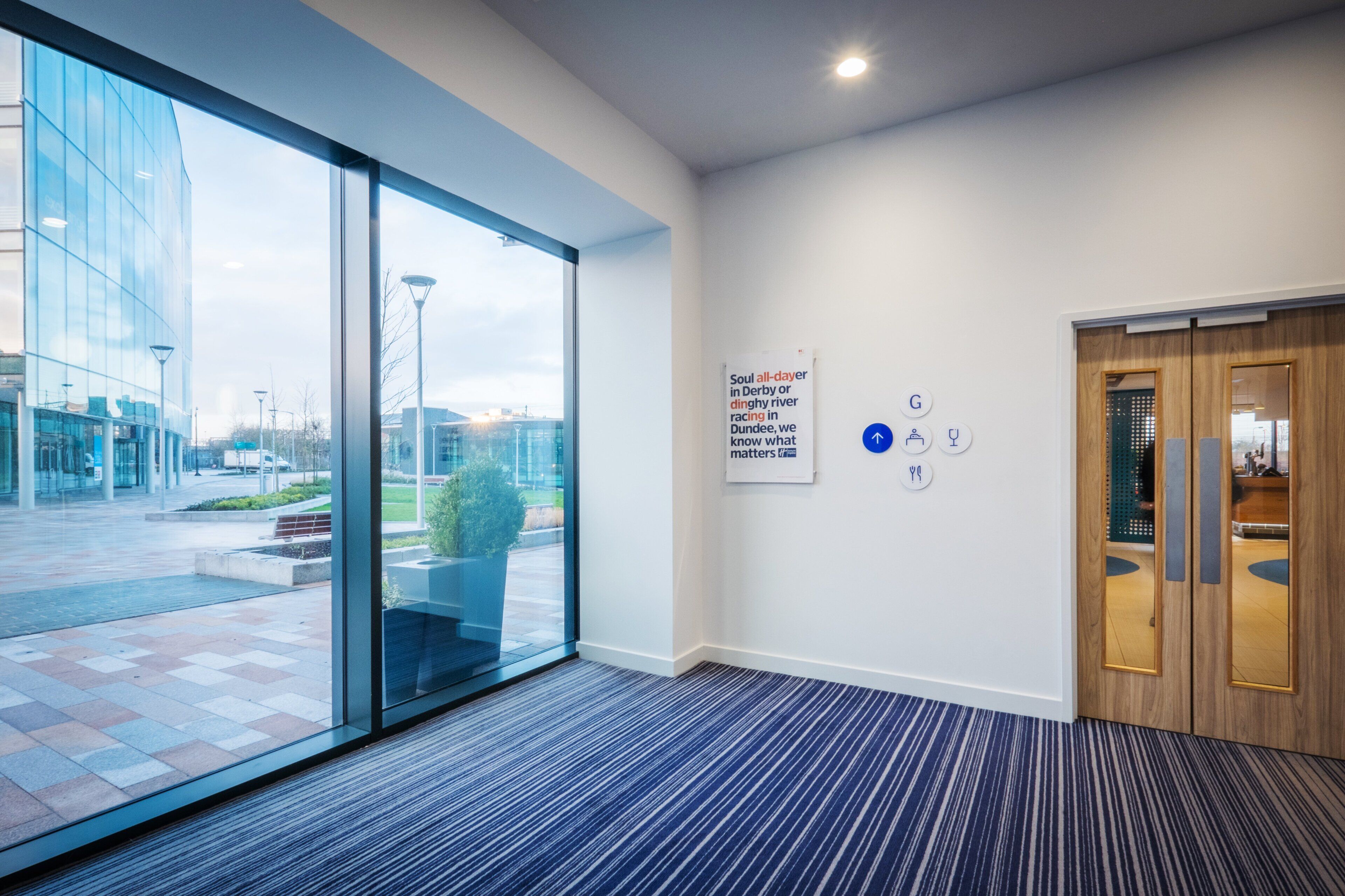 Photo - Holiday Inn Express Stockport by IHG