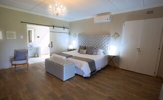 ダブルルーム (En-suite ) | 1 室のベッドルーム、高級寝具、セーフティボックス (室内)、デスク
