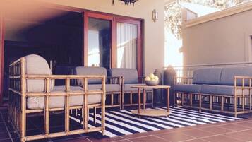 Villa Confort, 2 habitaciones, vista al jardín | Terraza o patio