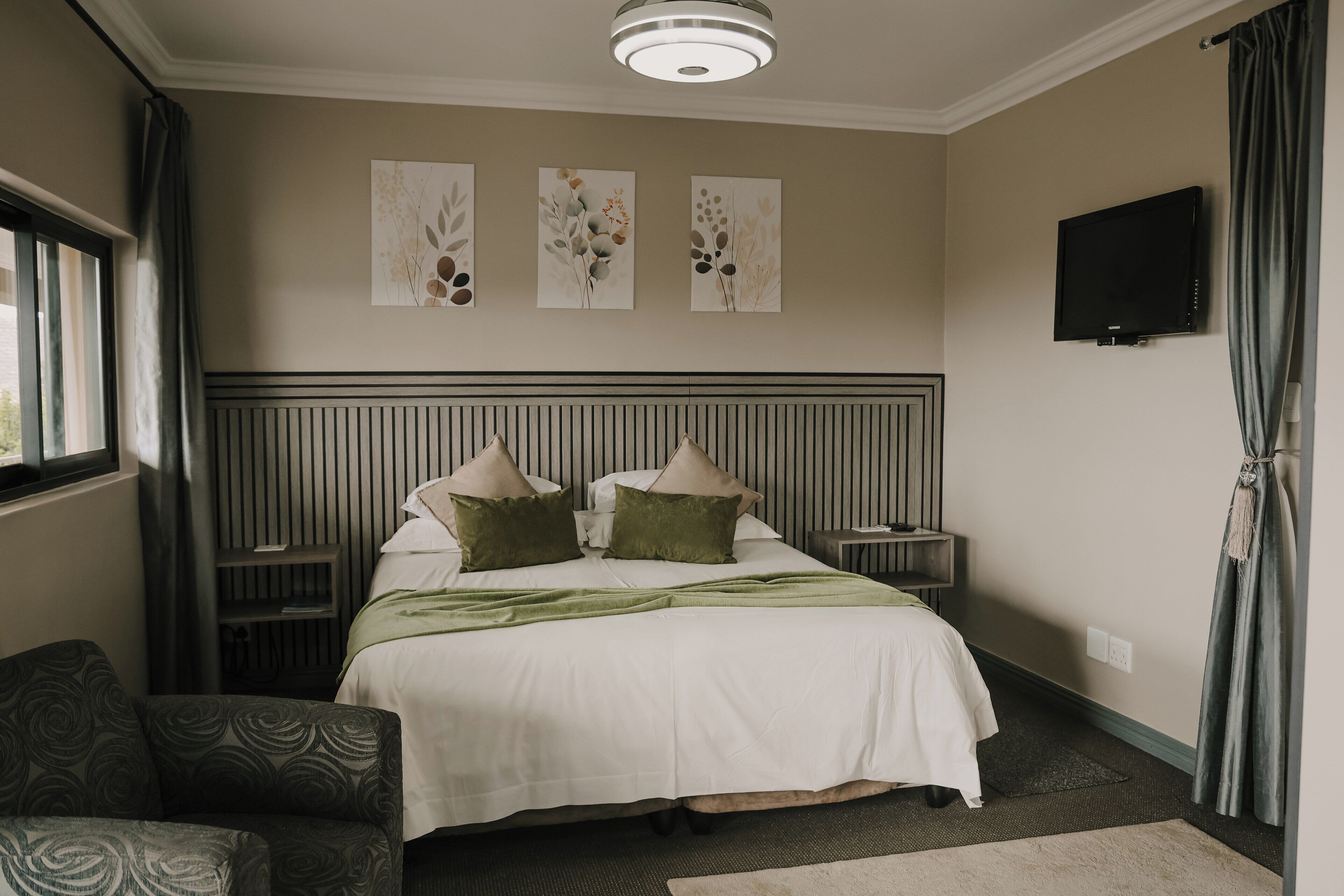 Deluxe Room, 1 Bedroom | Premium bedding, free WiFi, bed sheets